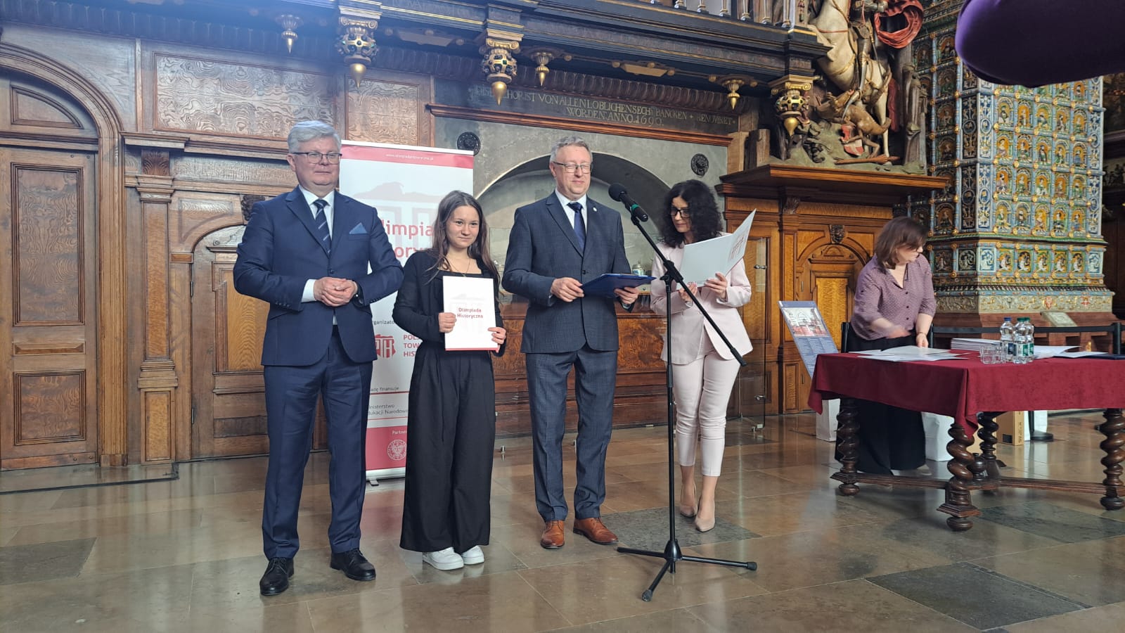 Victoria Kostrubiec laureatką olimpiady historycznej