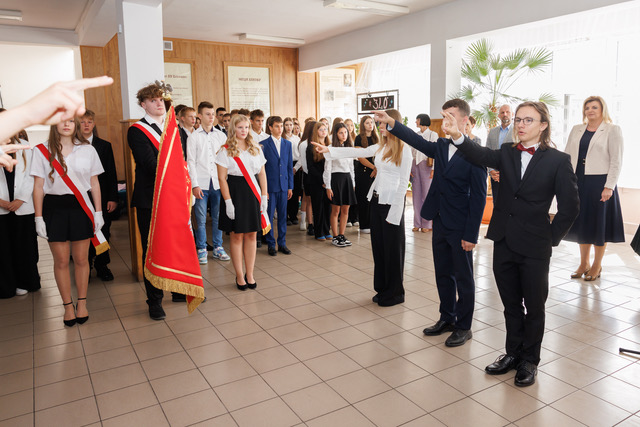Uroczystość ślubowania klas pierwszych